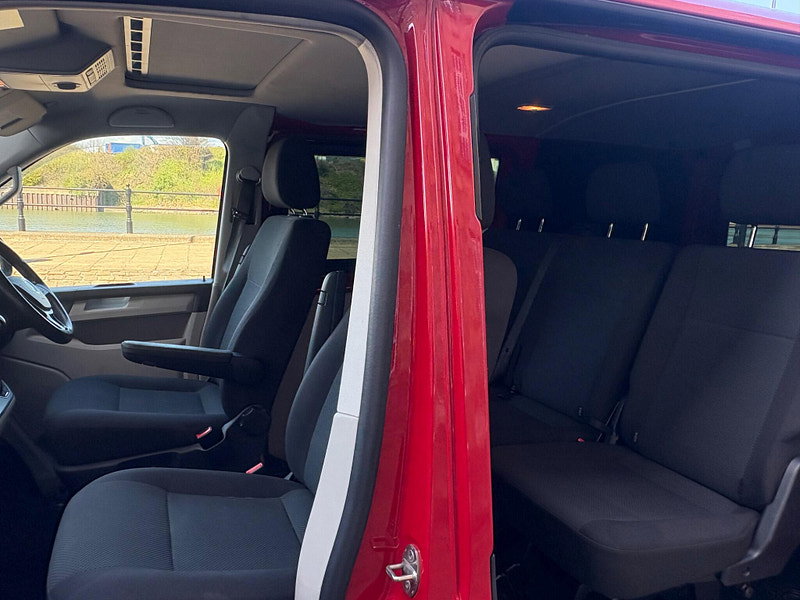 Volkswagen Transporter 2.0 BiTDI T32 BlueMotion Tech Highline Kombi DSG 4Motion SWB Euro 6 (s/s) 5dr 5dr Automatic 2026