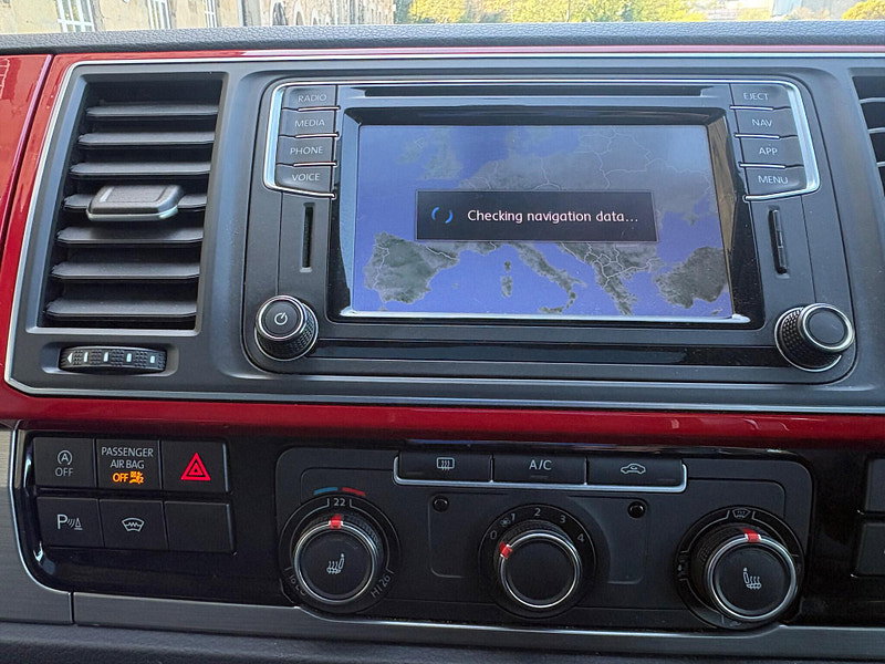 Volkswagen Transporter 2.0 BiTDI T32 BlueMotion Tech Highline Kombi DSG 4Motion SWB Euro 6 (s/s) 5dr 5dr Automatic 2026