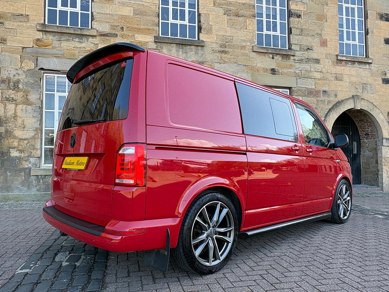 Volkswagen Transporter 2.0 BiTDI T32 BlueMotion Tech Highline Kombi DSG 4Motion SWB Euro 6 (s/s) 5dr 5dr Automatic 2026