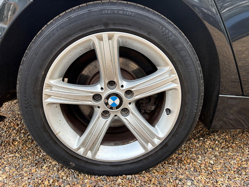 BMW 3 Series 2.0 320d SE Touring xDrive Euro 5 (s/s) 5dr 5dr Manual 2026