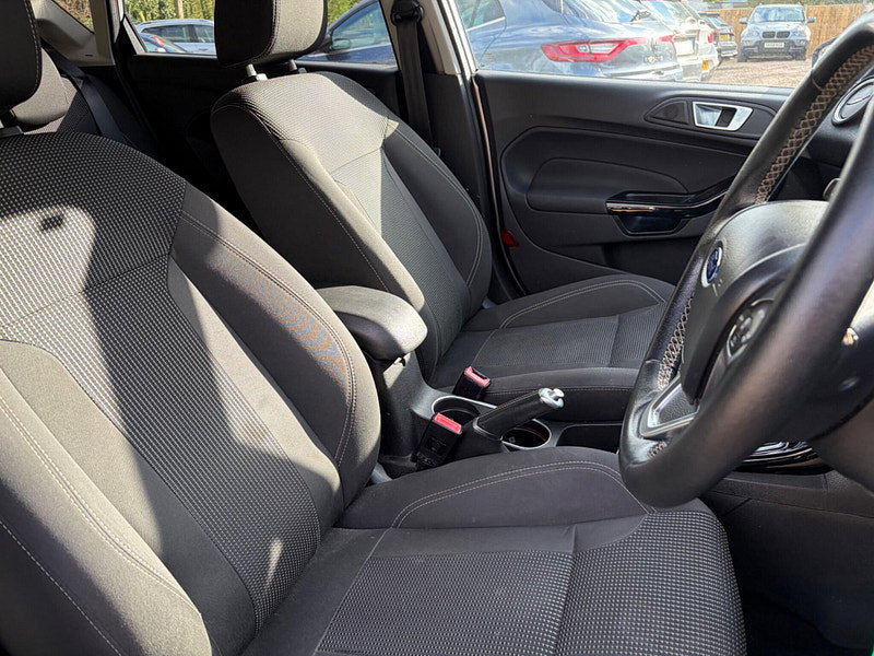 Ford Fiesta 1.0T EcoBoost Titanium Euro 6 (s/s) 5dr 5dr Manual 2026