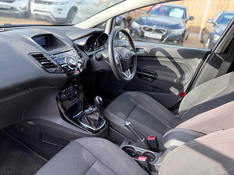 Ford Fiesta 1.0T EcoBoost Titanium Euro 6 (s/s) 5dr 5dr Manual 2026