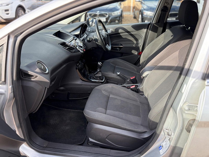 Ford Fiesta 1.0T EcoBoost Titanium Euro 6 (s/s) 5dr 5dr Manual 2026