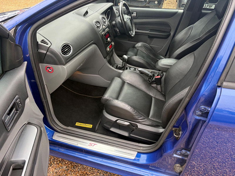 Ford Focus 2.5 SIV ST-3 5dr 5dr Manual 2026