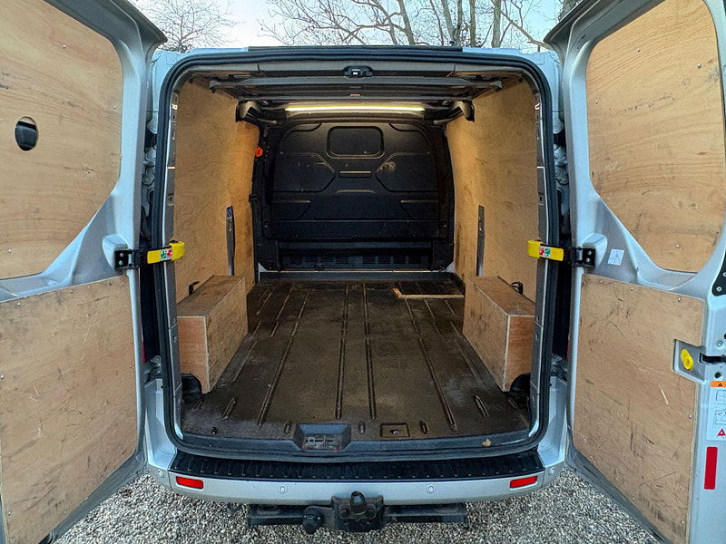 Ford Transit Custom 2.0 340 EcoBlue Limited L2 H1 Euro 6 (s/s) 5dr 5dr Manual 2026