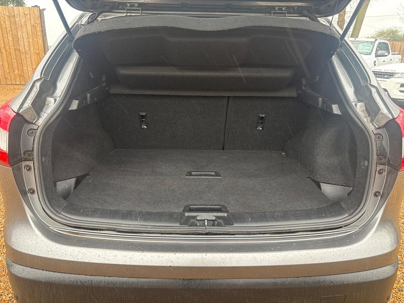 Nissan Qashqai 1.6 dCi N-Connecta XTRON 2WD Euro 6 (s/s) 5dr 5dr Automatic 2026