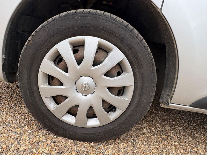 Vauxhall Vivaro 1.6 CDTi 2900 Sportive L2 H1 Euro 6 5dr 5dr Manual 2026