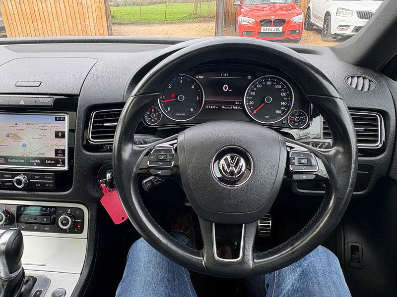 Volkswagen Touareg 3.0 TDI V6 BlueMotion Tech R-Line Tiptronic 4WD Euro 5 (s/s) 5dr 5dr Automatic 2026