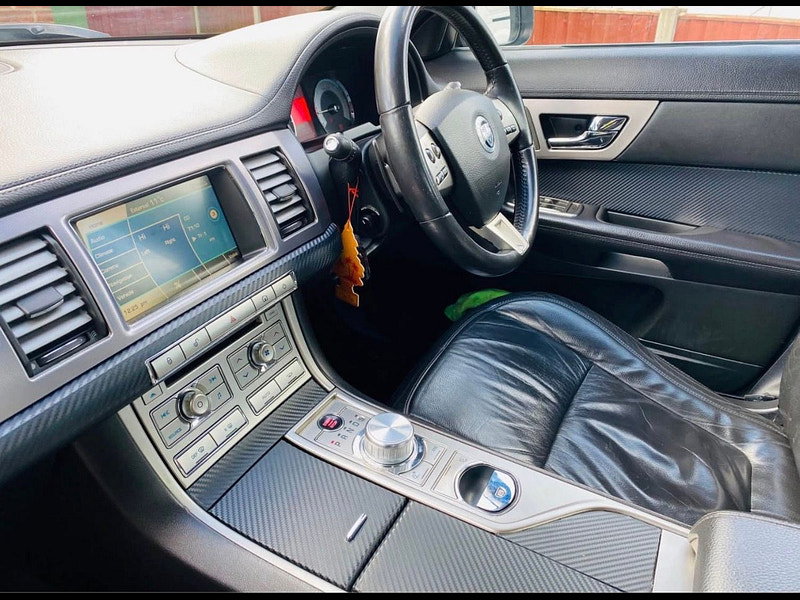 Jaguar XF 2.7d V6 Luxury Saloon 4dr Diesel Auto Euro 4 (207 ps) 4dr Automatic 2026