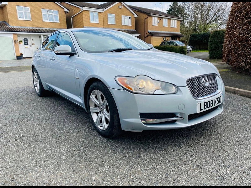 Jaguar XF 2.7d V6 Luxury Saloon 4dr Diesel Auto Euro 4 (207 ps) 4dr Automatic 2026