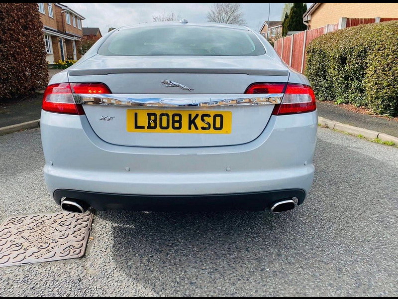 Jaguar XF 2.7d V6 Luxury Saloon 4dr Diesel Auto Euro 4 (207 ps) 4dr Automatic 2026