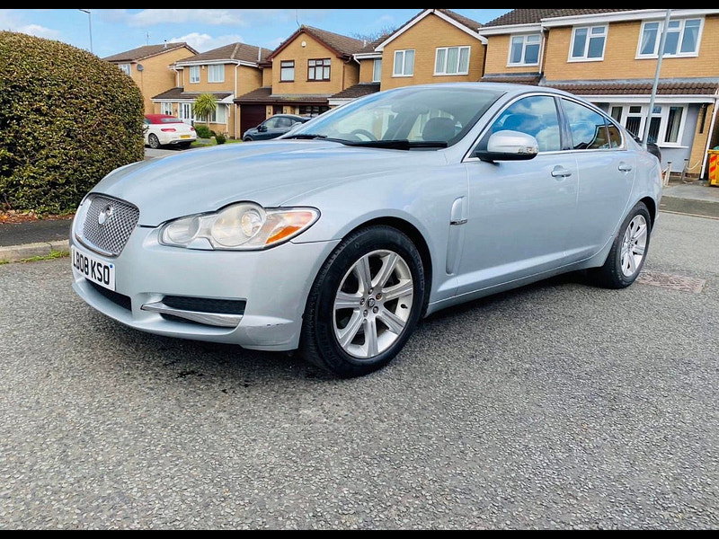 Jaguar XF 2.7d V6 Luxury Saloon 4dr Diesel Auto Euro 4 (207 ps) 4dr Automatic 2026