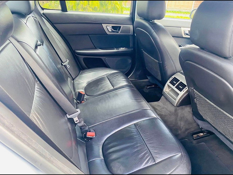 Jaguar XF 2.7d V6 Luxury Saloon 4dr Diesel Auto Euro 4 (207 ps) 4dr Automatic 2026