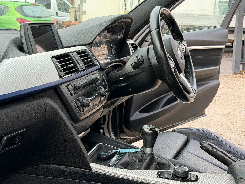 BMW 3 Series 2.0 320i M Sport Saloon 4dr Petrol Manual xDrive Euro 6 (s/s) (184 ps) 4dr Manual 2026