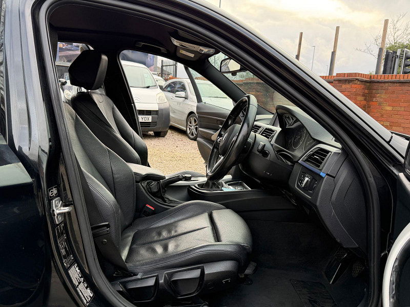 BMW 3 Series 2.0 320i M Sport Saloon 4dr Petrol Manual xDrive Euro 6 (s/s) (184 ps) 4dr Manual 2026