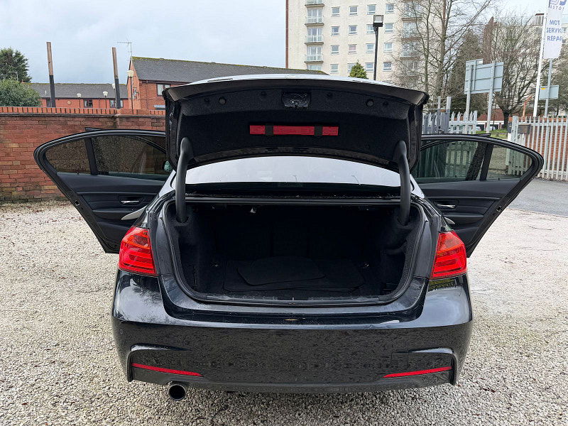 BMW 3 Series 2.0 320i M Sport Saloon 4dr Petrol Manual xDrive Euro 6 (s/s) (184 ps) 4dr Manual 2026