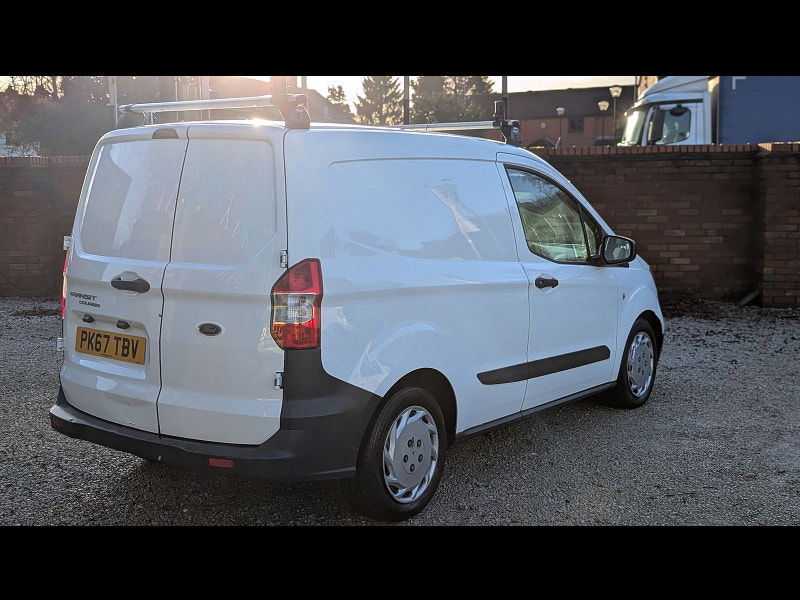 Ford Transit Courier 1.5 TDCi Combi Van 6dr Diesel Manual L1 H1 (104 g/km, 74 bhp) 6dr Manual 2026