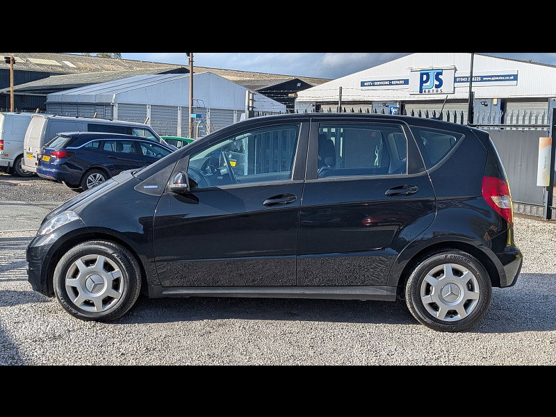 Mercedes-Benz A Class 1.5 A160 BlueEfficiency Classic SE Hatchback 5dr Petrol Manual (139 g/km, 95 bhp) 5dr Manual 2026