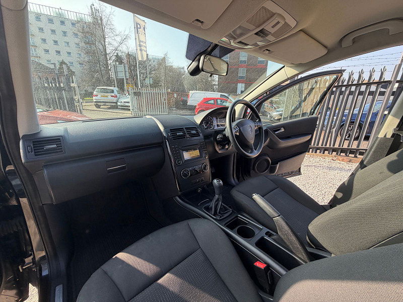 Mercedes-Benz A Class 1.5 A160 BlueEfficiency Classic SE Hatchback 5dr Petrol Manual (139 g/km, 95 bhp) 5dr Manual 2026