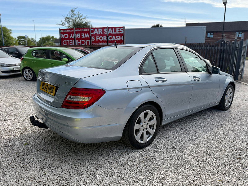 Mercedes-Benz C Class 2.1 C220 CDI BlueEfficiency Executive SE Saloon 4dr Diesel G-Tronic+ Euro 5 (s/s) (170 ps) 4dr Automatic 2026