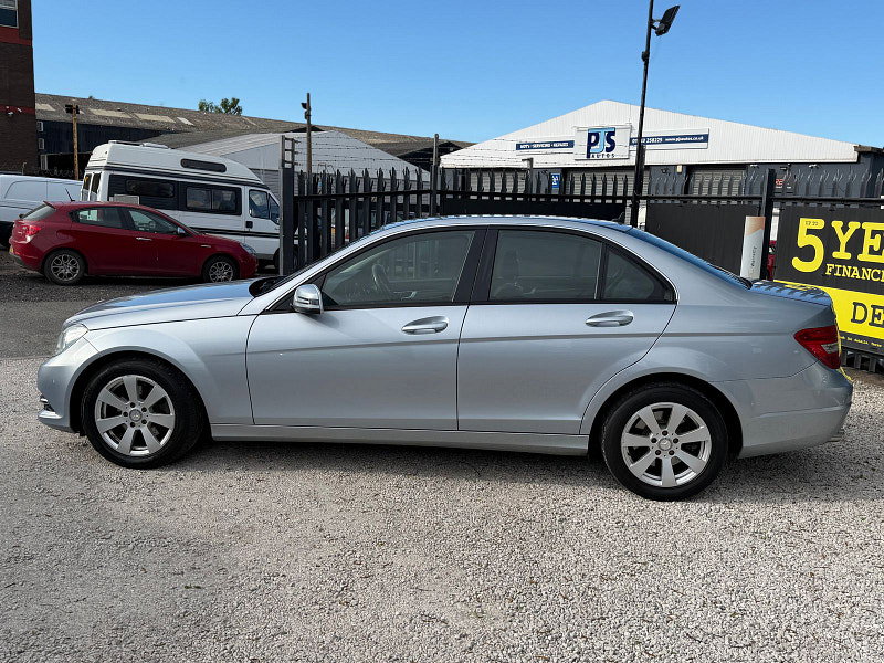 Mercedes-Benz C Class 2.1 C220 CDI BlueEfficiency Executive SE Saloon 4dr Diesel G-Tronic+ Euro 5 (s/s) (170 ps) 4dr Automatic 2026