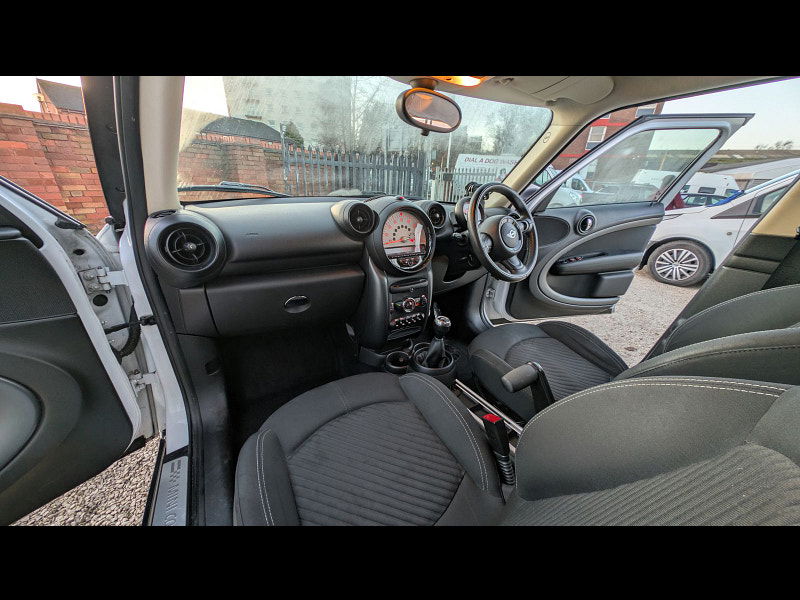 MINI Countryman 2.0 Cooper SD SUV 5dr Diesel Manual Euro 5 (s/s) (143 ps) 5dr Manual 2026