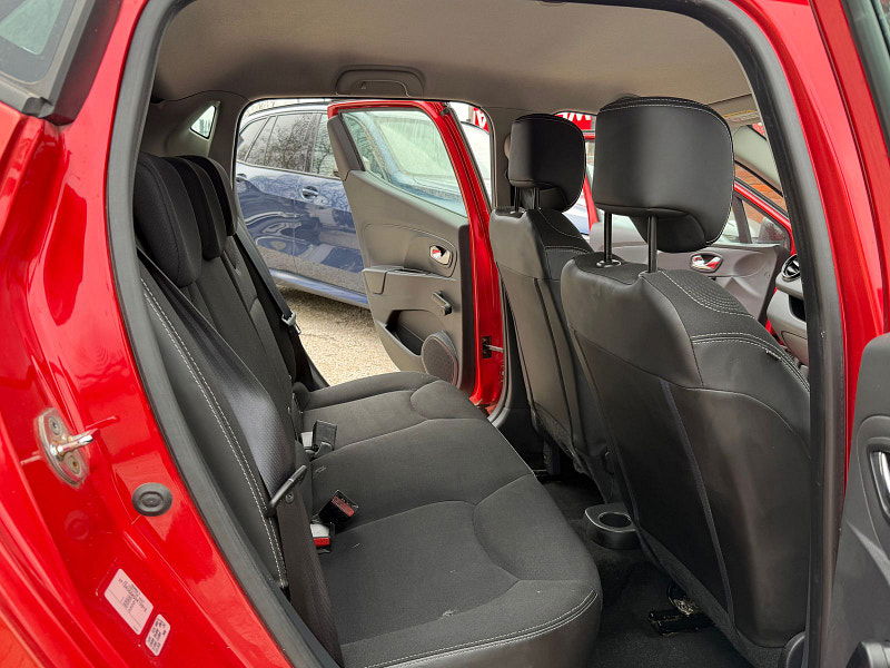 Renault Clio 1.2 16V Dynamique MediaNav Hatchback 5dr Petrol Manual Euro 5 (75 ps) 5dr Manual 2026