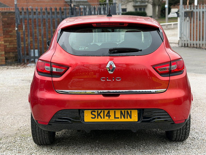 Renault Clio 1.2 16V Dynamique MediaNav Hatchback 5dr Petrol Manual Euro 5 (75 ps) 5dr Manual 2026