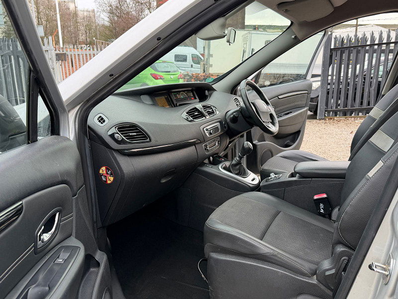 Renault Scenic 1.5 dCi ENERGY Dynamique TomTom MPV 5dr Diesel Manual Euro 5 (s/s) (110 ps) 5dr Manual 2026