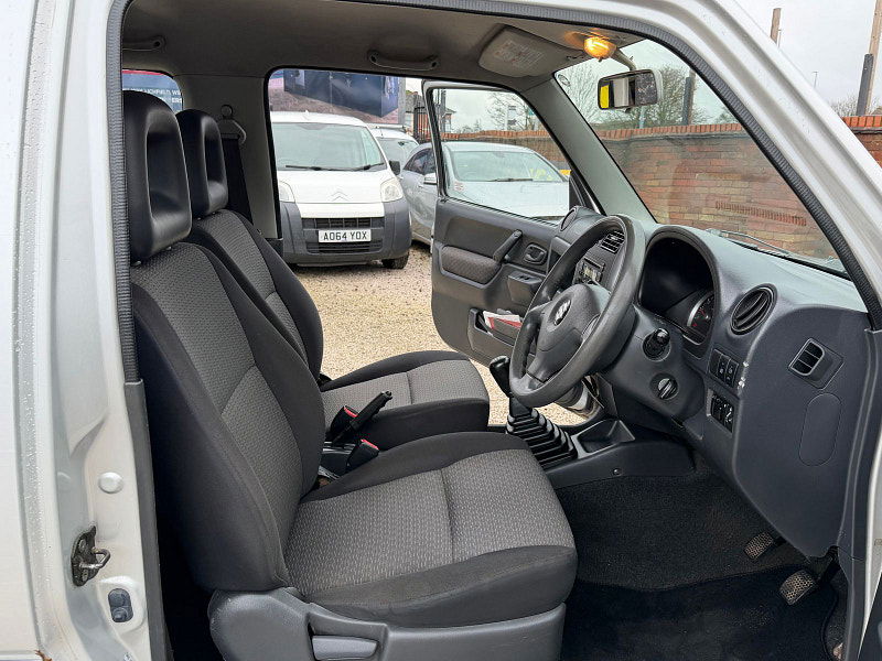 Suzuki Jimny 1.3 JLX SUV 3dr Petrol Manual (174 g/km, 83 bhp) 3dr Manual 2026