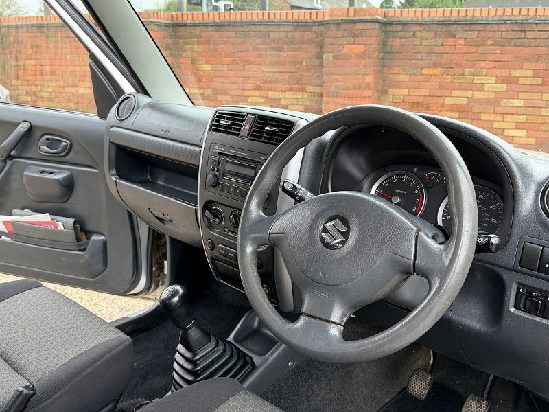 Suzuki Jimny 1.3 JLX SUV 3dr Petrol Manual (174 g/km, 83 bhp) 3dr Manual 2026