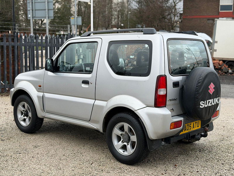 Suzuki Jimny 1.3 JLX SUV 3dr Petrol Manual (174 g/km, 83 bhp) 3dr Manual 2026