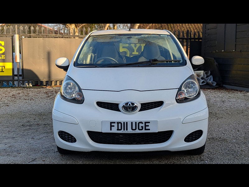 Toyota Aygo 1.0 VVT-i Go Hatchback 5dr Petrol Manual Euro 5 (67 ps) 5dr Manual 2026
