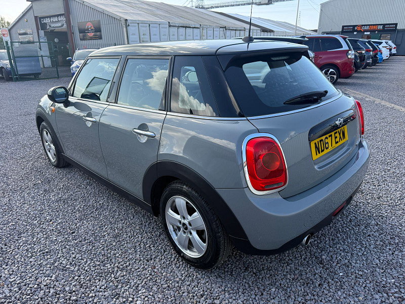 MINI Hatch 1.5 Cooper Hatchback 5dr Petrol Manual Euro 6 (s/s) (136 ps) 5dr Manual 2026