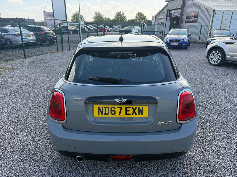 MINI Hatch 1.5 Cooper Hatchback 5dr Petrol Manual Euro 6 (s/s) (136 ps) 5dr Manual 2026