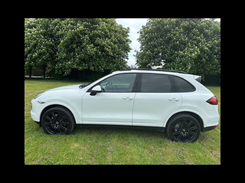 Porsche Cayenne 4.2 TD V8 S SUV 5dr Diesel TiptronicS 4WD Euro 5 (s/s) (382 ps) 5dr Automatic 2026