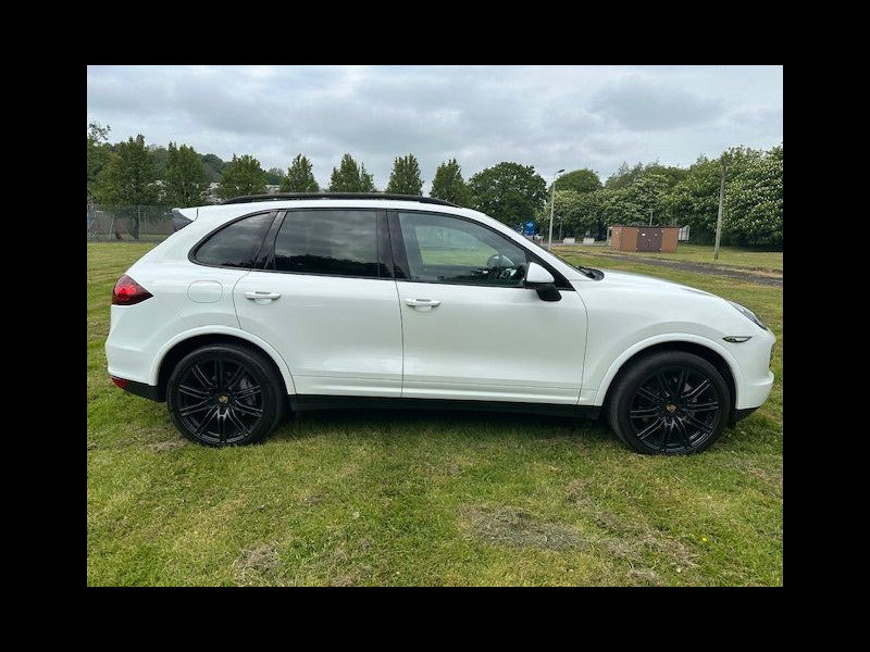 Porsche Cayenne 4.2 TD V8 S SUV 5dr Diesel TiptronicS 4WD Euro 5 (s/s) (382 ps) 5dr Automatic 2026