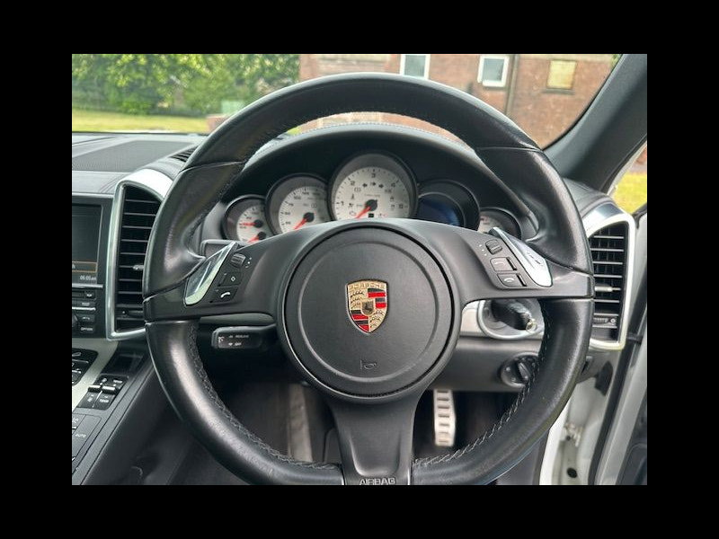 Porsche Cayenne 4.2 TD V8 S SUV 5dr Diesel TiptronicS 4WD Euro 5 (s/s) (382 ps) 5dr Automatic 2026