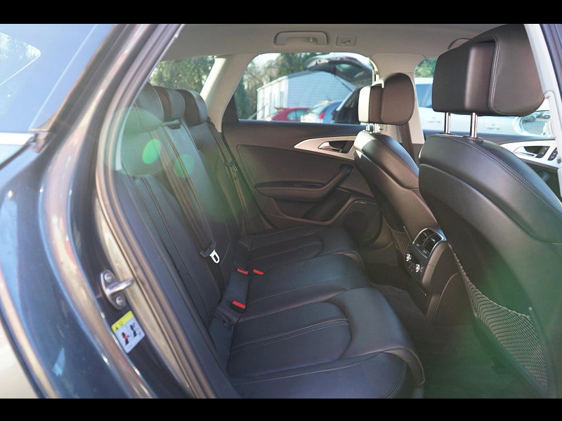 Audi RS6 Avant 4.0 TFSI V8 Estate 5dr Petrol Tiptronic quattro Euro 6 (s/s) (560 ps)