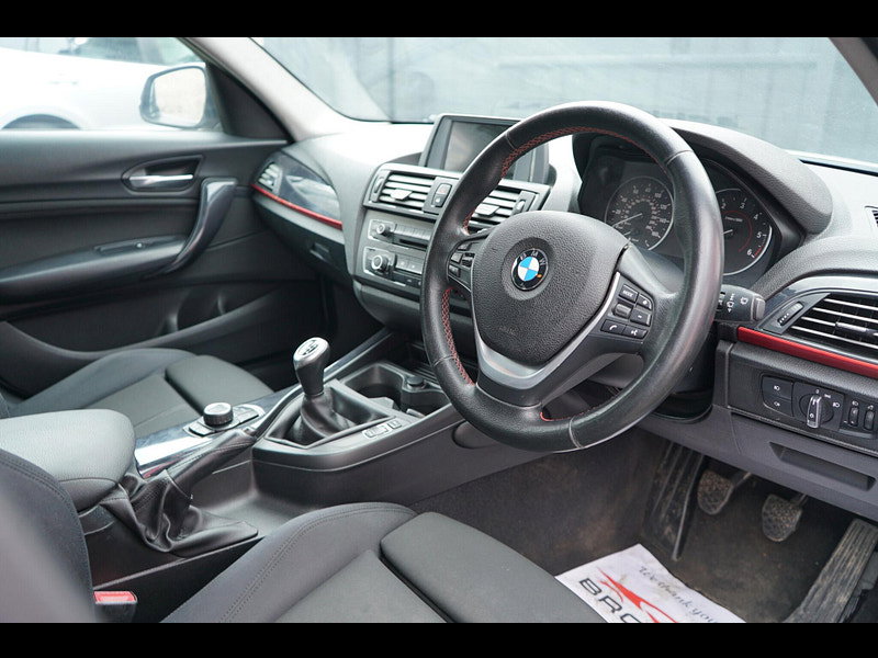 BMW 1 Series 2.0 120d Sport Hatchback 5dr Diesel Manual Euro 5 (s/s) (184 ps)