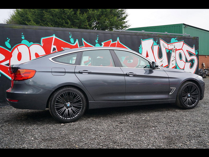 BMW 3 Series Gran Turismo 3.0 330d Luxury GT 5dr Diesel Auto xDrive Euro 6 (s/s) (258 ps)