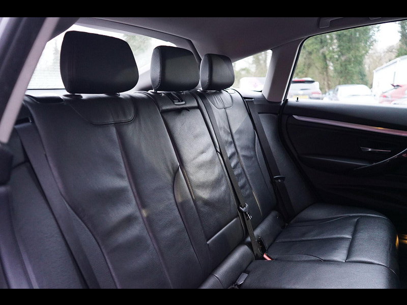 BMW 3 Series Gran Turismo 3.0 330d Luxury GT 5dr Diesel Auto xDrive Euro 6 (s/s) (258 ps)