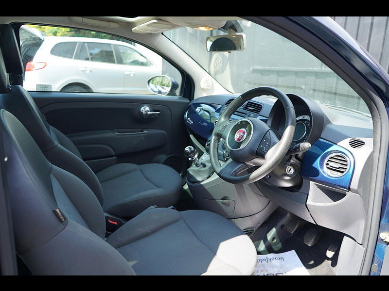 Fiat 500 1.2 Lounge Hatchback 3dr Petrol Manual Euro 4 (69 bhp)