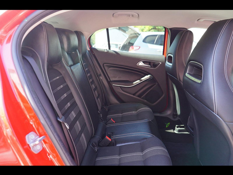 Mercedes-Benz GLA 1.6 GLA180 Urban Edition SUV 5dr Petrol Manual Euro 6 (s/s) (122 ps)