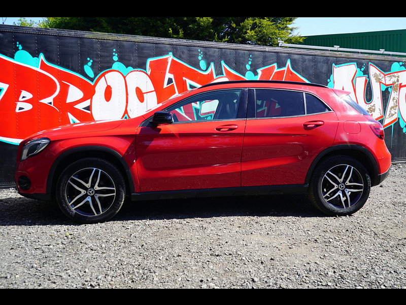 Mercedes-Benz GLA 1.6 GLA180 Urban Edition SUV 5dr Petrol Manual Euro 6 (s/s) (122 ps)