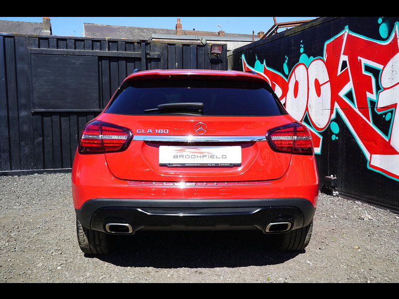 Mercedes-Benz GLA 1.6 GLA180 Urban Edition SUV 5dr Petrol Manual Euro 6 (s/s) (122 ps)