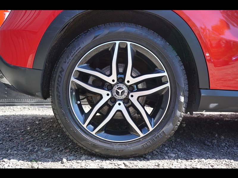 Mercedes-Benz GLA 1.6 GLA180 Urban Edition SUV 5dr Petrol Manual Euro 6 (s/s) (122 ps)