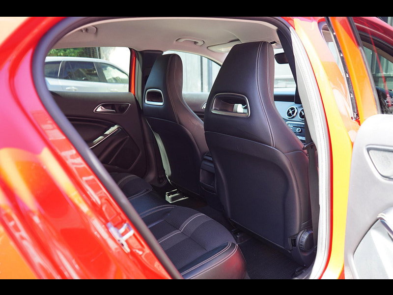 Mercedes-Benz GLA 1.6 GLA180 Urban Edition SUV 5dr Petrol Manual Euro 6 (s/s) (122 ps)