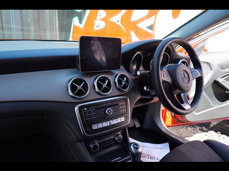 Mercedes-Benz GLA 1.6 GLA180 Urban Edition SUV 5dr Petrol Manual Euro 6 (s/s) (122 ps)
