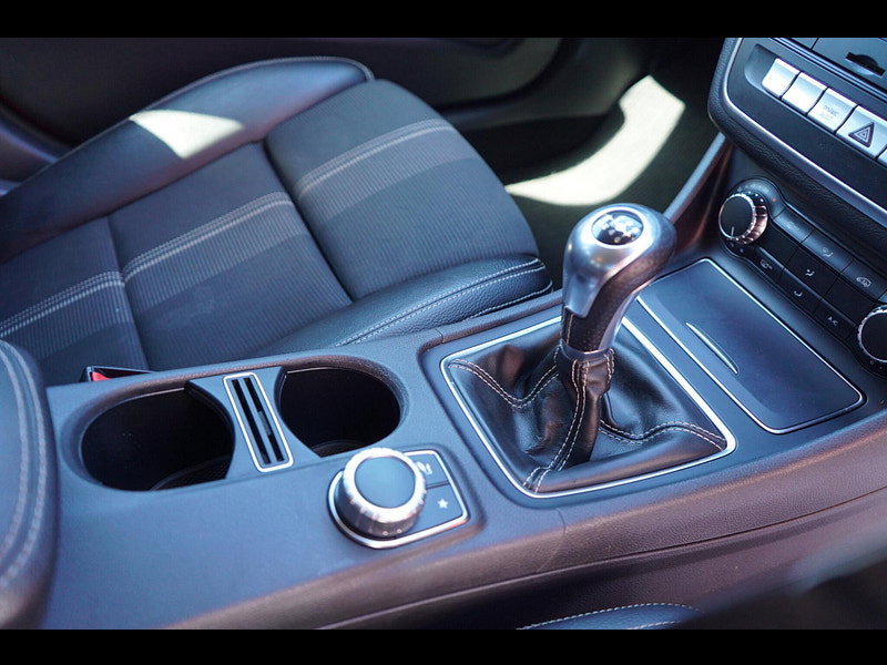 Mercedes-Benz GLA 1.6 GLA180 Urban Edition SUV 5dr Petrol Manual Euro 6 (s/s) (122 ps)